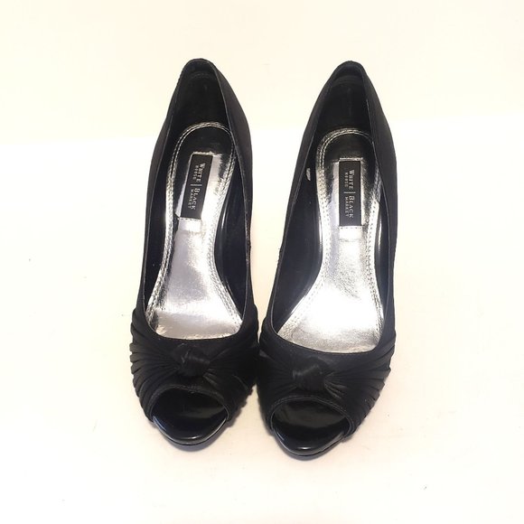White House Black Market Shoes - WHBM Teddie Black Satin Bow Peep Toe Heel Shoe Pump Womens 5.5M NEW